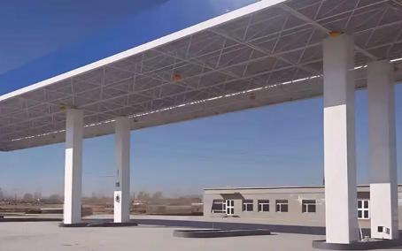 张掖钢结构加油站罩棚_螺栓球网架_挑檐_形象柱!